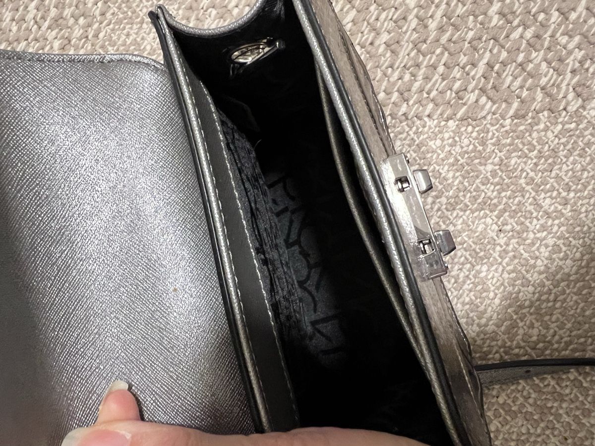 Calvin Klein Borse: Calvin Klein Tasche – Usato da Thalwil venduto da and_nb7r 4