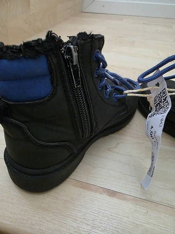Scarpe per ragazzi: Schuhe – Usato da Birmenstorf AG venduto da JenniferLopetrone 2