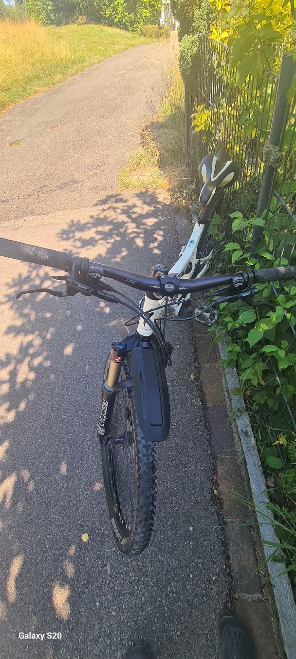 Specialized Vélos: Spezialized Mountainbike  – D'occasion à Tägerwilen par miaK 4