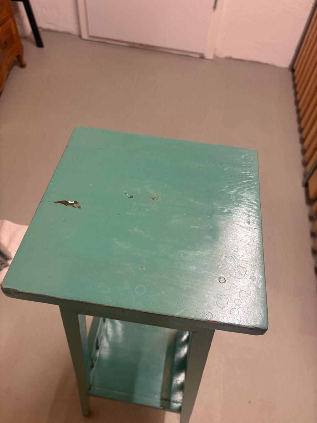 Tavoli: Antique Beistelltische – Usato da Thalwil venduto da GRageth 3