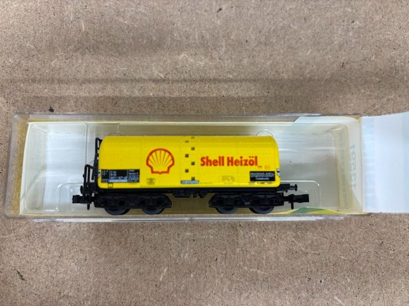 Trix Modellini di ferrovie: 3er Set Trix N Kesselwagen Shell, EVS Transpul SBB – Usato da Büsserach venduto da ModellbahnDepot 1
