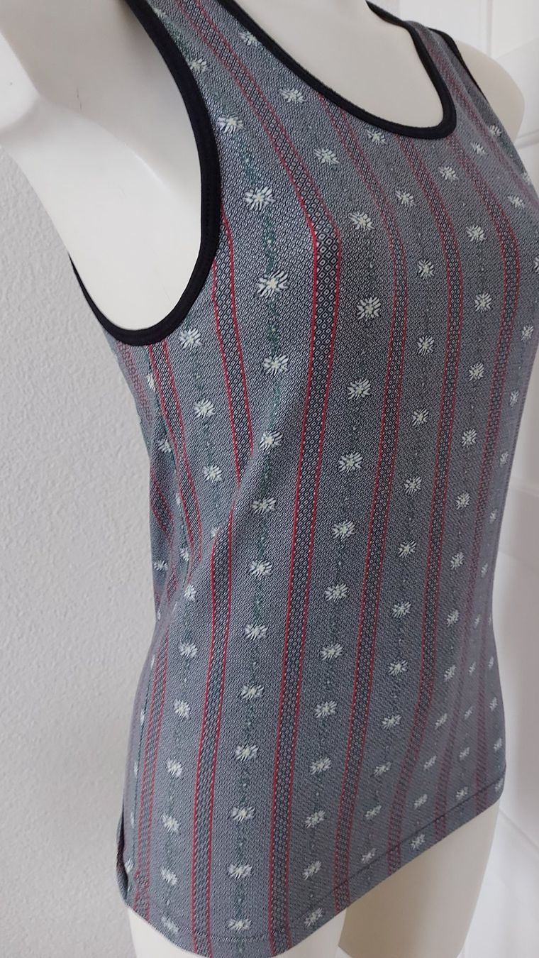 T-Shirts: ISA Leibchen ohne Arm – Gebraucht aus langenthal von rundholz7 2