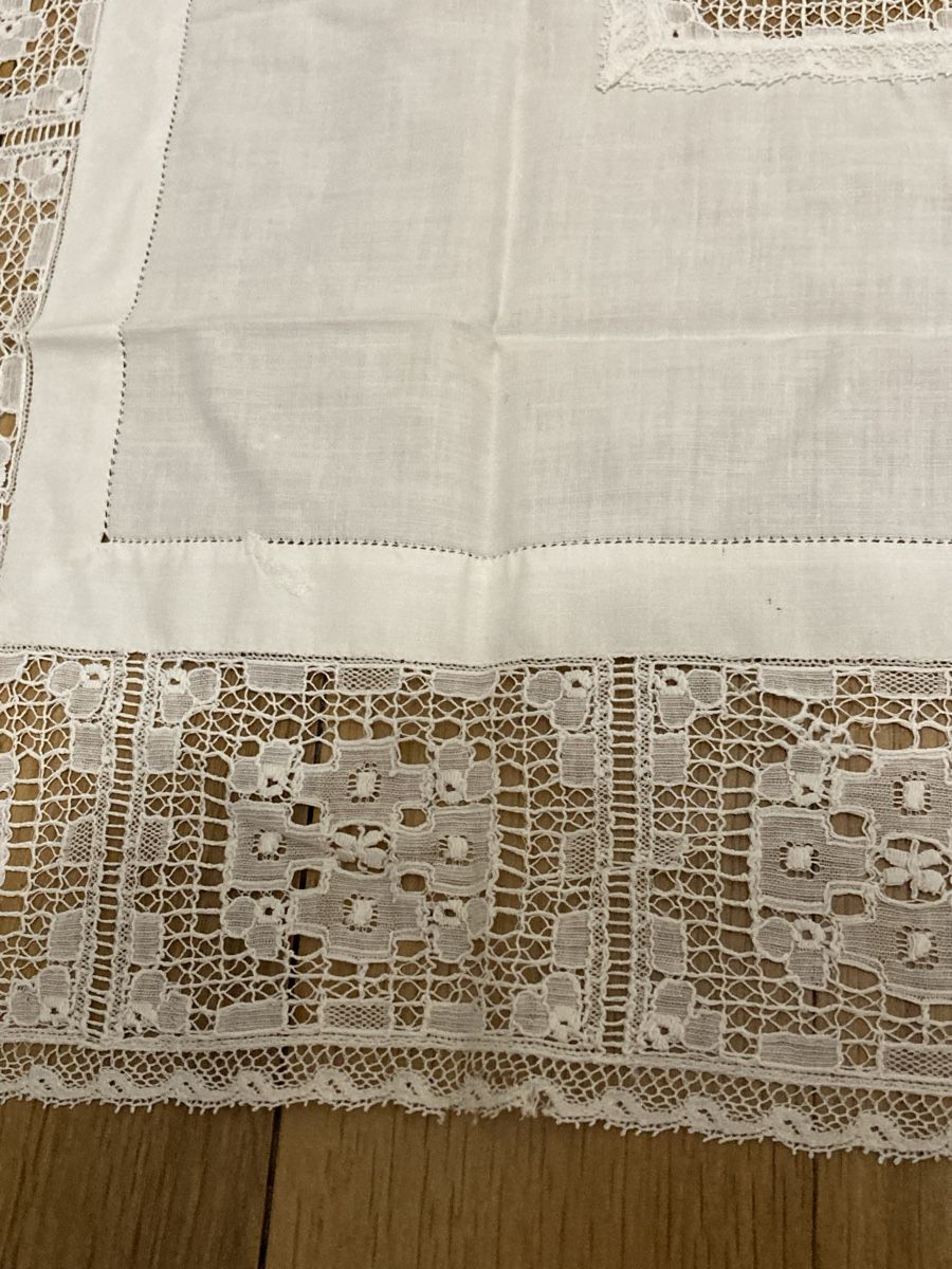 Autre linge de table: Antike Spitzendecke – D'occasion à Zürich par Ekka 1