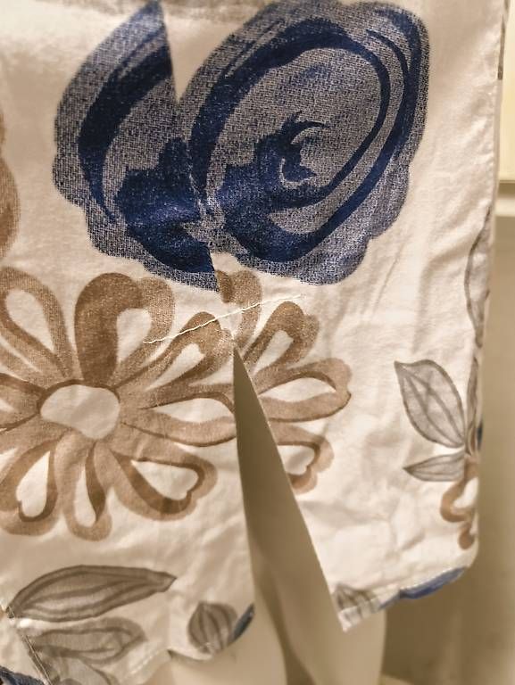 Robes: Kleid weiss, beige, blau mit Blumen Gr. M – D'occasion à Nänikon par Manta87 2