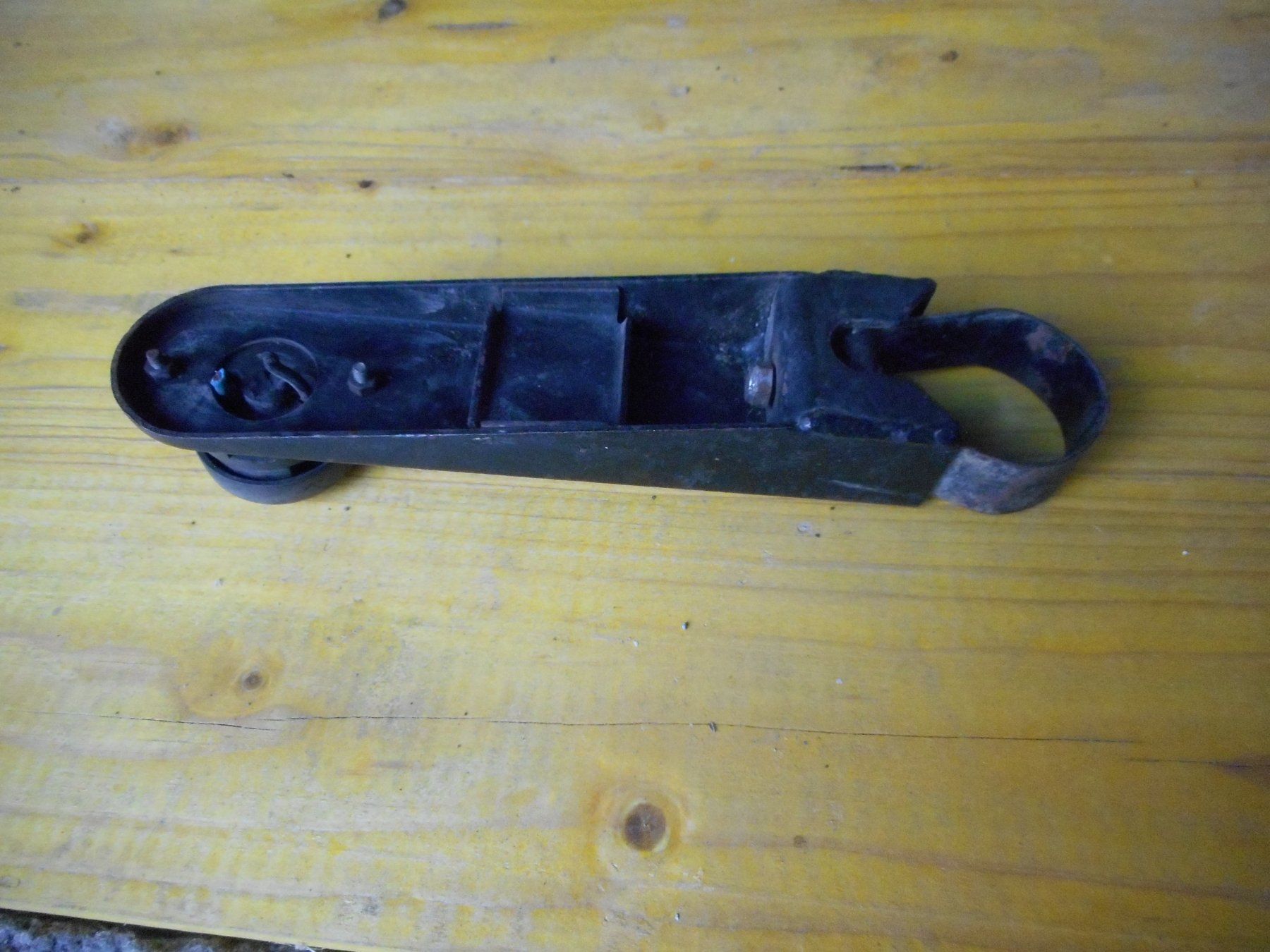 Land Rover Toutes les pièces auto: Hupenknopf mit Halter – D'occasion à wimmis par inserat03 1