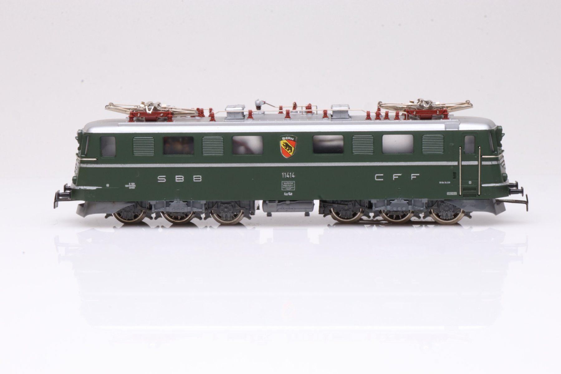 Märklin Modellini di ferrovie: Märklin SBB Ae 6/6 AC, H0 – Usato da Ried (Muotathal) venduto da Modellbahn.swiss 2