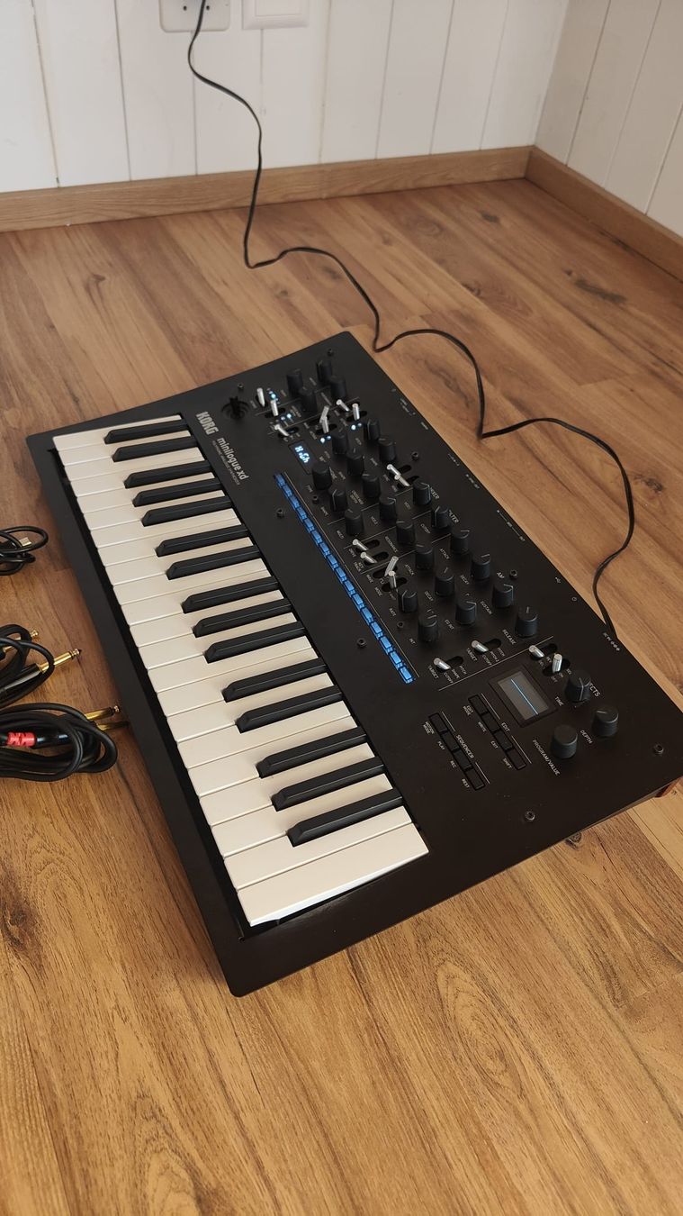 Korg Strumenti musicali: Korg Minilouge XD Polyphonic Synthesizer – Nuovo (secondo la descrizione) da Merligen venduto da tom_8q59 4