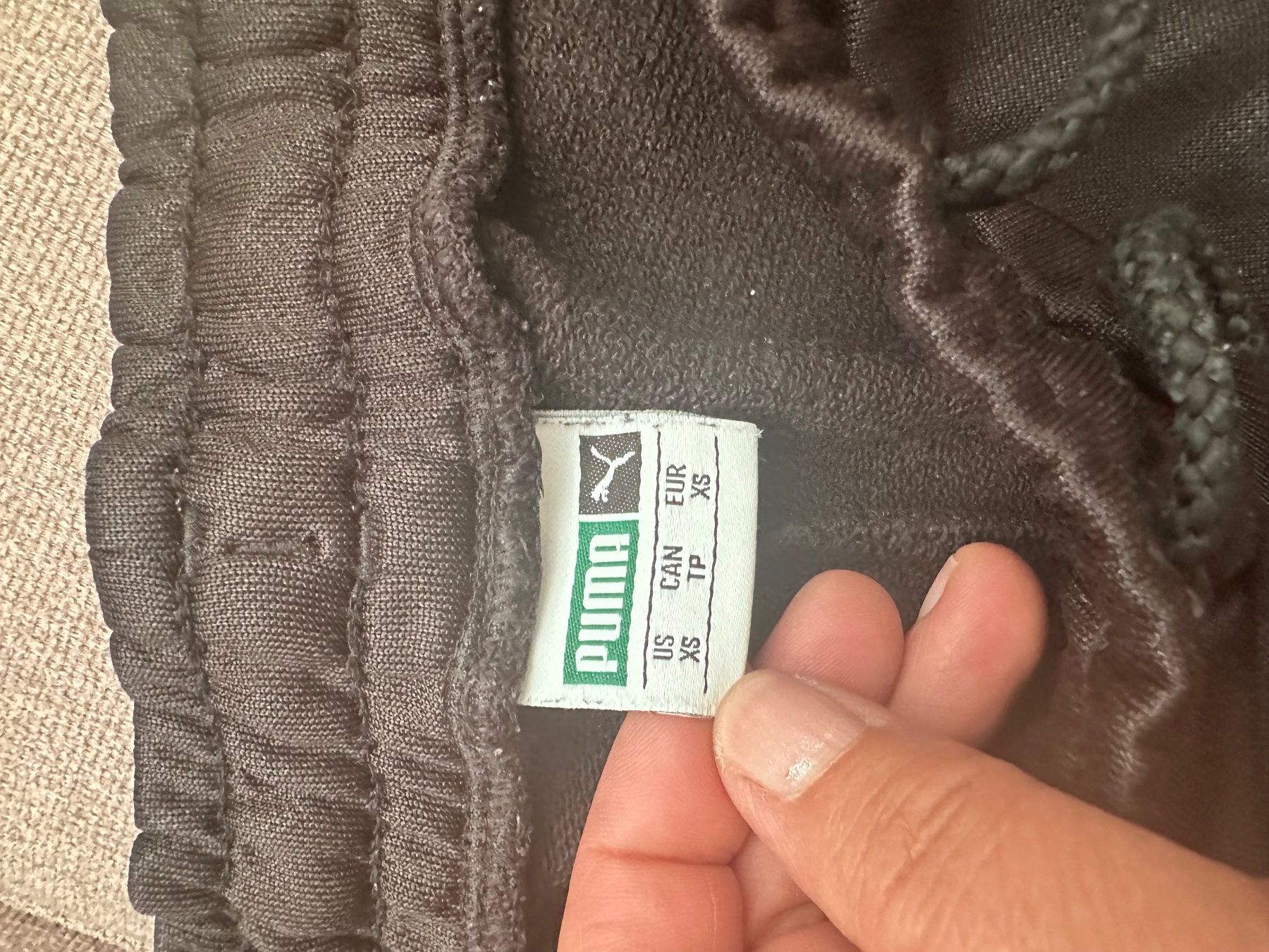 Puma Hosen: Puma Kurze Hosen XS – Gebraucht aus Mels von ricoshop 2