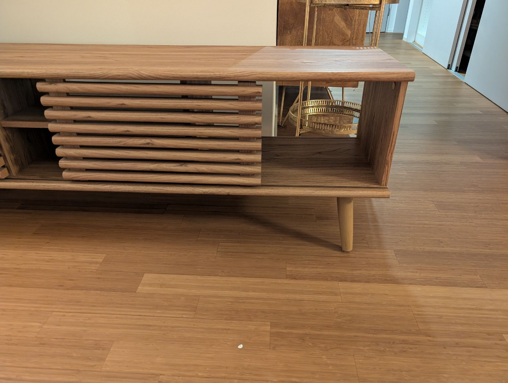 Mobili TV: TV Möbel – Nuovo (secondo la descrizione) da Zürich venduto da ste_q5ng 1