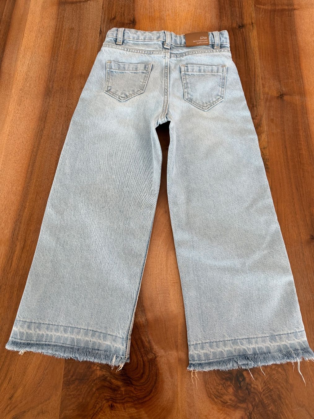 Pantaloni: Jeans von Vertbaudet, Grösse 110 - mit Loch – Usato da Haslen AI venduto da s176 5