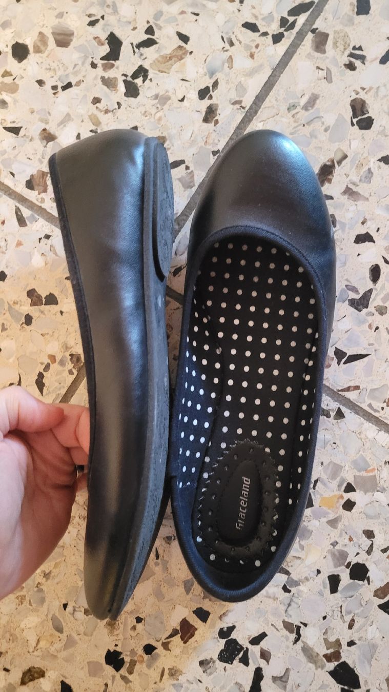 Graceland Damenschuhe: schwarze Ballerinas, Grösse 38 – Gebraucht aus Brugg AG von Ela_Obi