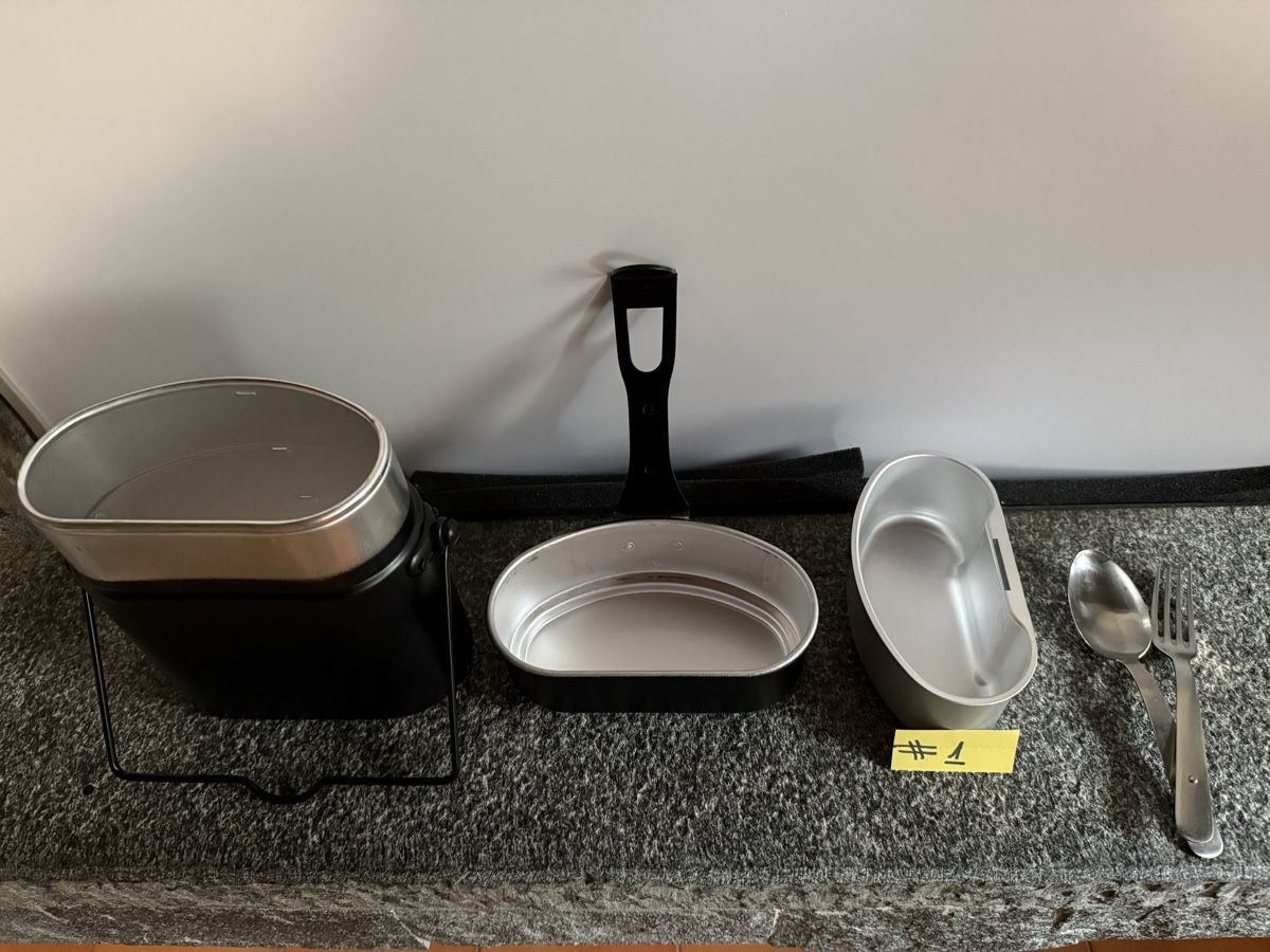 Cucine complete: Schweizer Armee gamelle 83 + Essbesteck NEU – Nuovo (secondo la descrizione) da Quinto venduto da Ticino_69 2