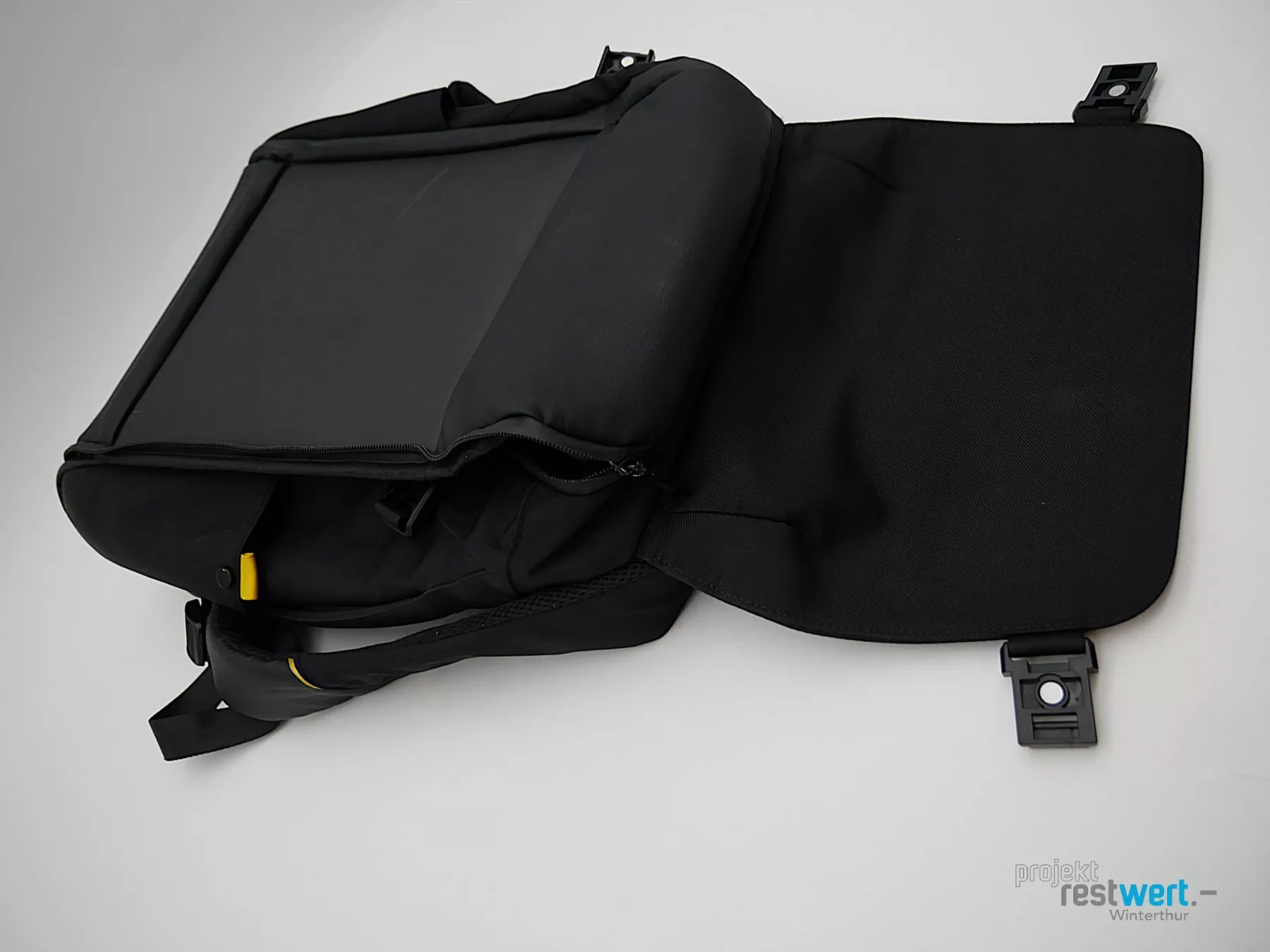 Divoom Sacs à dos: DIVOOM Rucksack Pixoo – D'occasion à Winterthur par Restwert_Winterthur 1