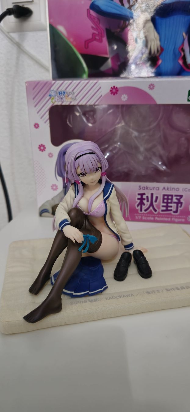 Statuette: Figurine Sakura Akino – Usato da Monthey venduto da Anixlia