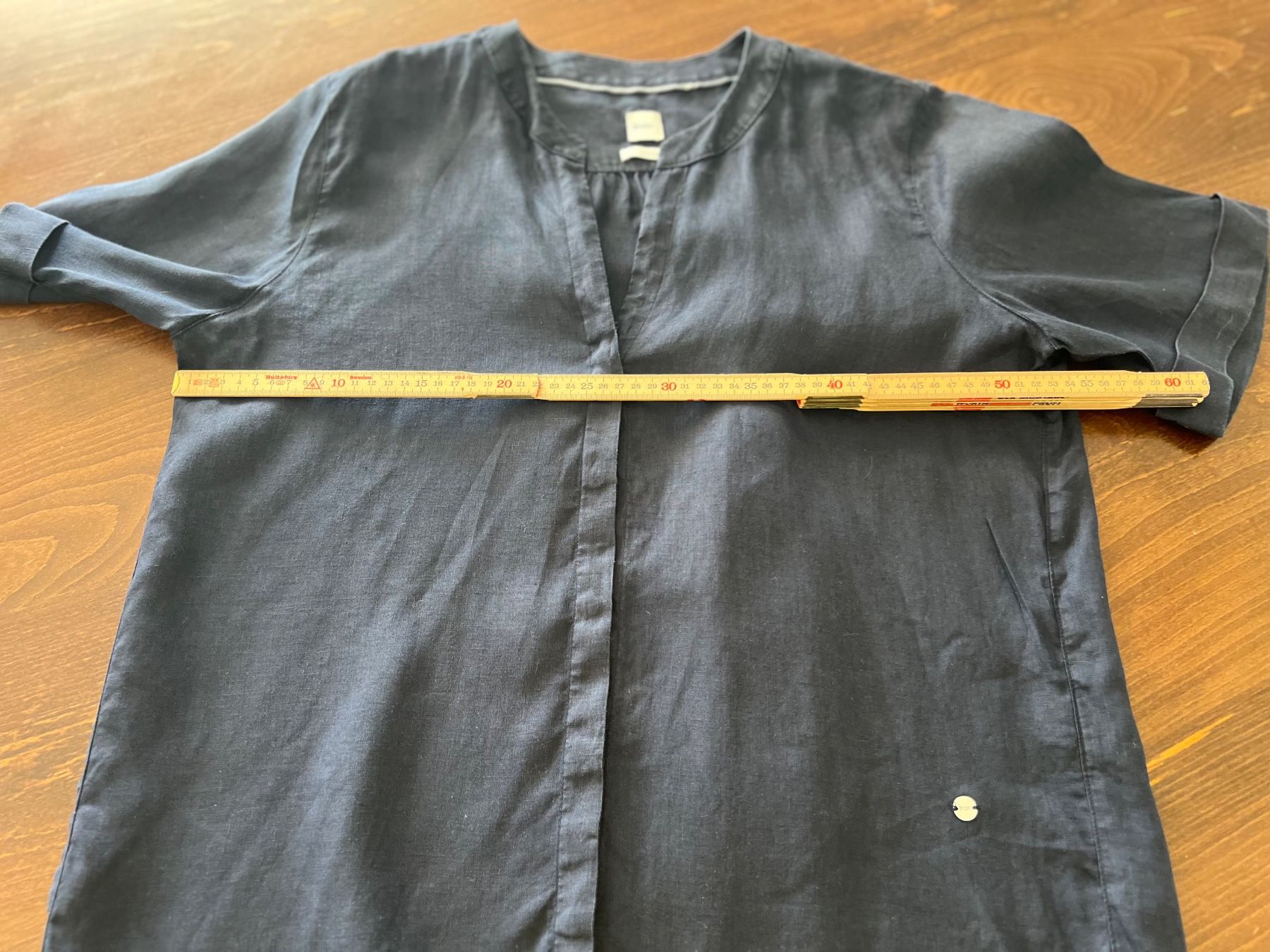 Brax Camicette: Brax Leinen-Bluse dunkelblau Gr. 40 TopZustand – Usato da Ebmatingen venduto da Mistelu 1