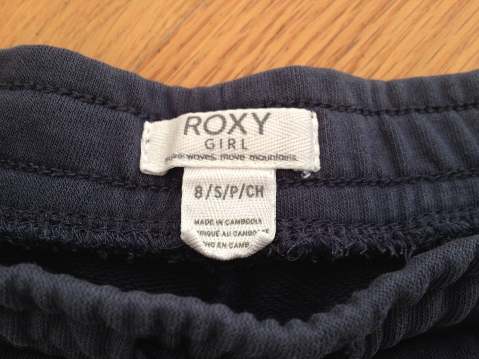 Roxy Pantalons: Sport Shorts Roxy – D'occasion à Dübendorf par Fip05 1
