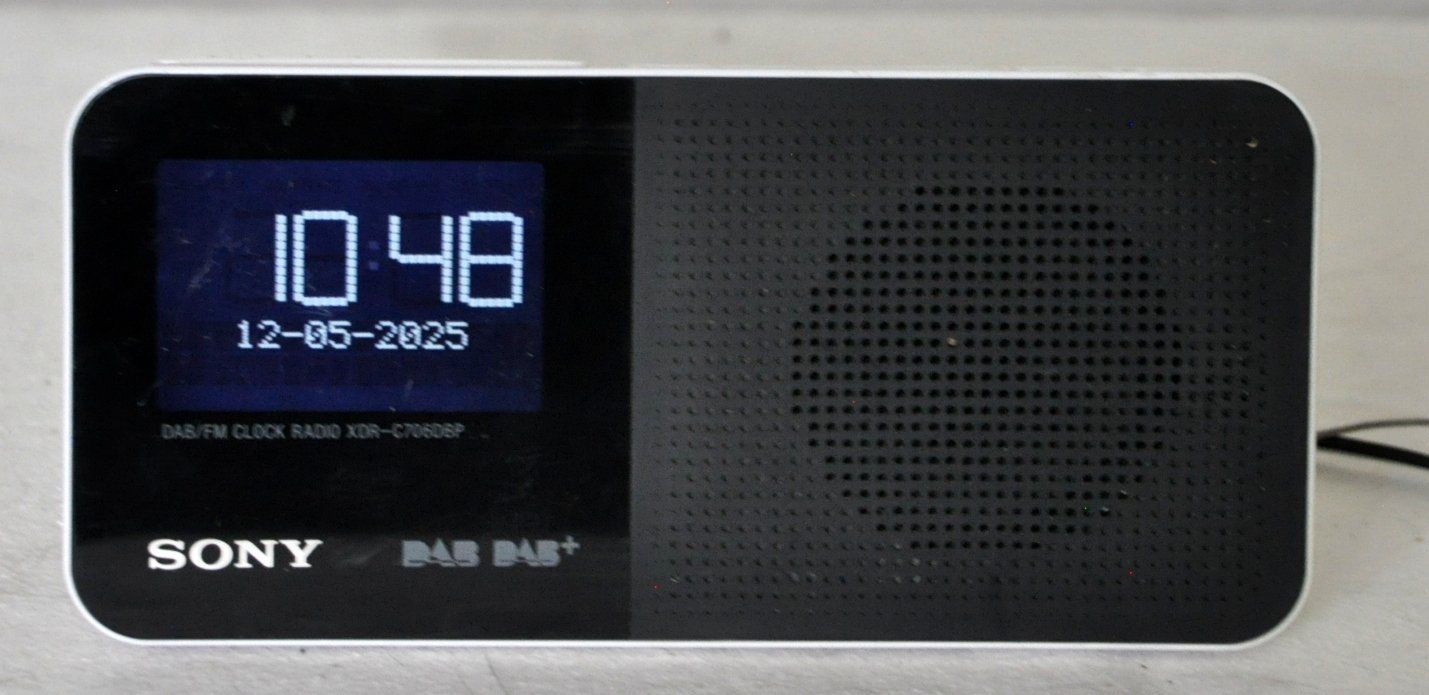 Sony Radio: Radio Sony XDR-C706DBP DAB+ – Usato da Collonges venduto da arashee