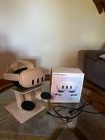 Meta Quest 3 (128 GB) VR Headset + stand