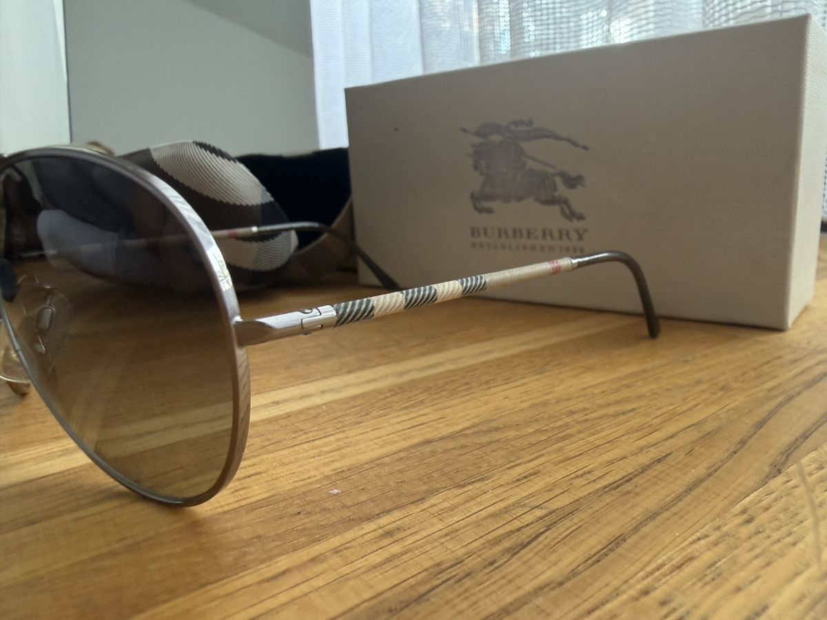 Burberry Occhiali & Lenti: Burberry Sonnenbrille – Nuovo (secondo la descrizione) da Luzern venduto da des_s9xs 2