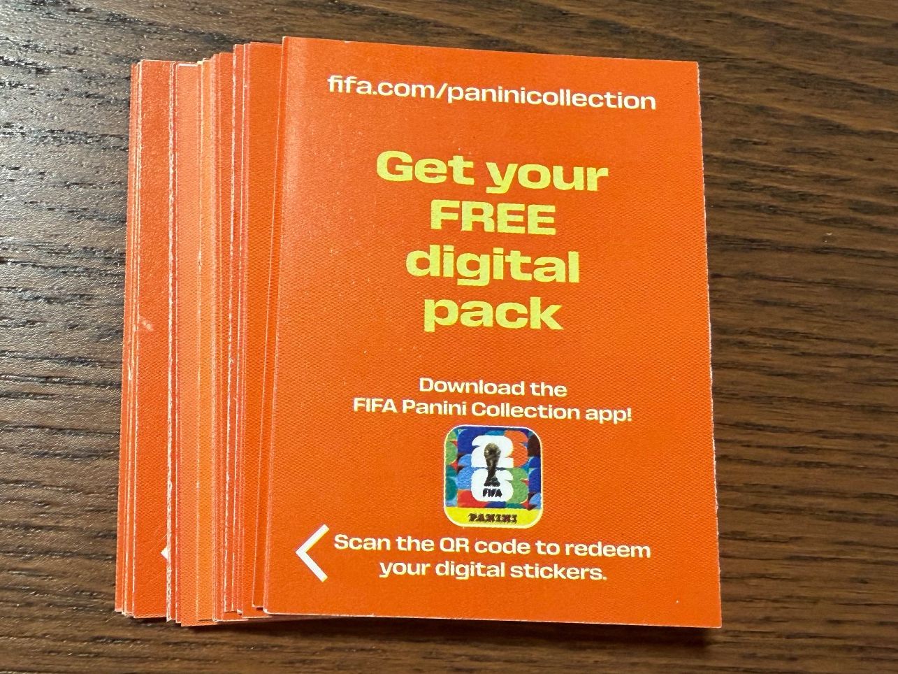 Panini Sammelbilder & Trading cards: Cartes Panini - Pack numérique 40x – Neu (gemäss Beschreibung) aus Cheyres von Floflo1468