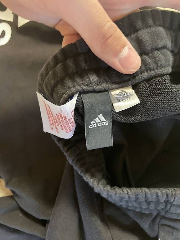Pantaloni: Adidas shorts Gr. S – Usato da Weisslingen venduto da Fiorellin7 3