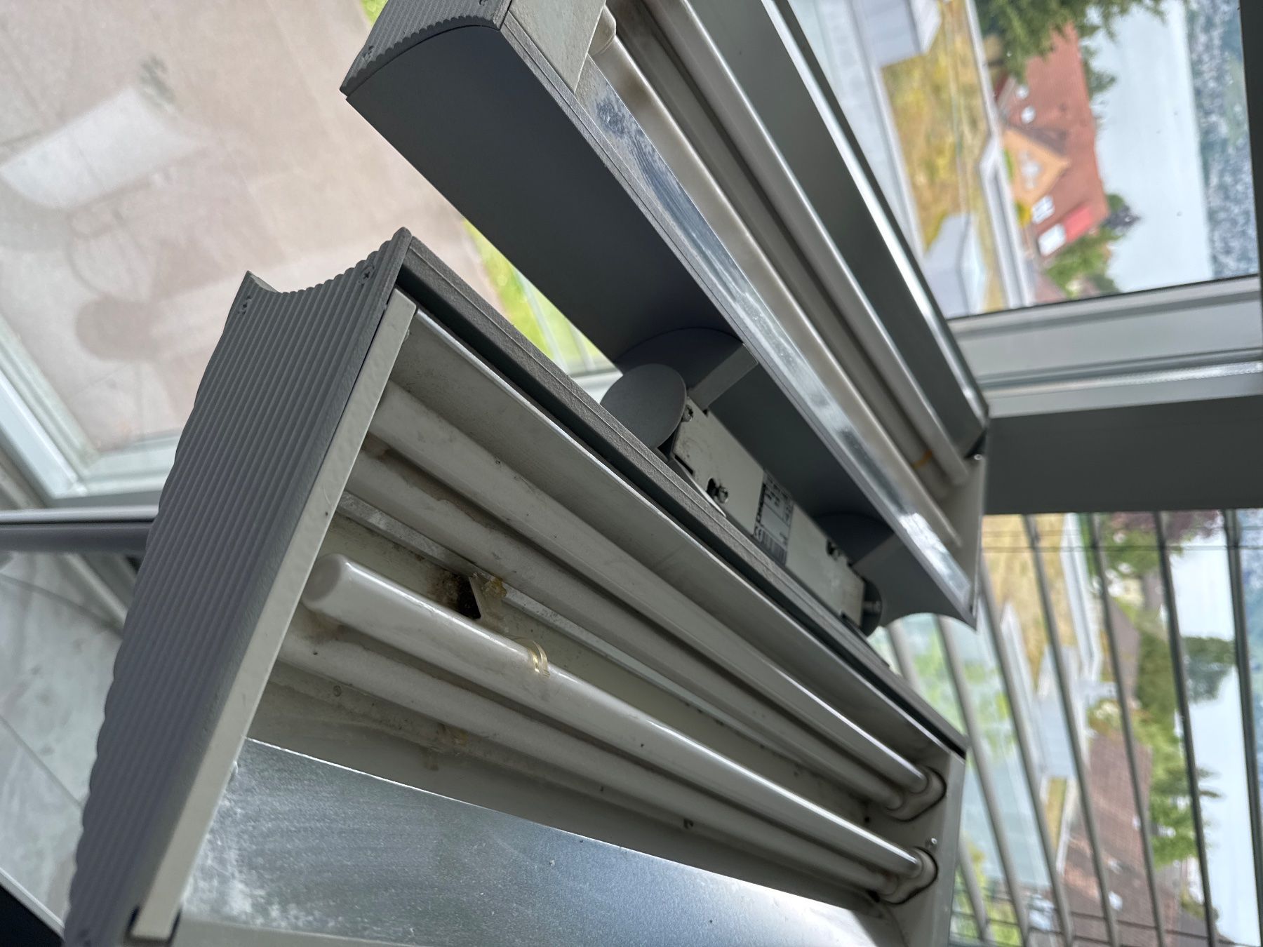 Tulux Lampade: Tulux Office Wing Stehleuchte, – Usato da Rüschlikon venduto da tan_9gqk 7