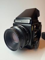 Mamiya RZ 67 + Prism Finder + Sekor Z 110mm f/2.8 + Winder