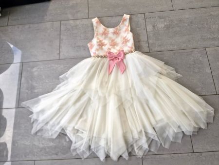 Schönes elegantes Kleid von American Princess - Gr. 146/152