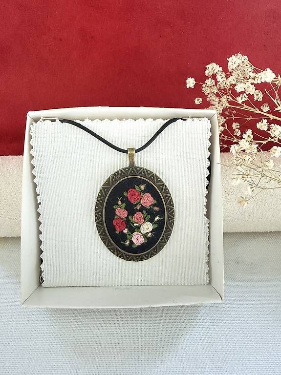 Ciondoli: Vintage Rosen Anhänger – Usato da Thalwil venduto da han_2b8c 5