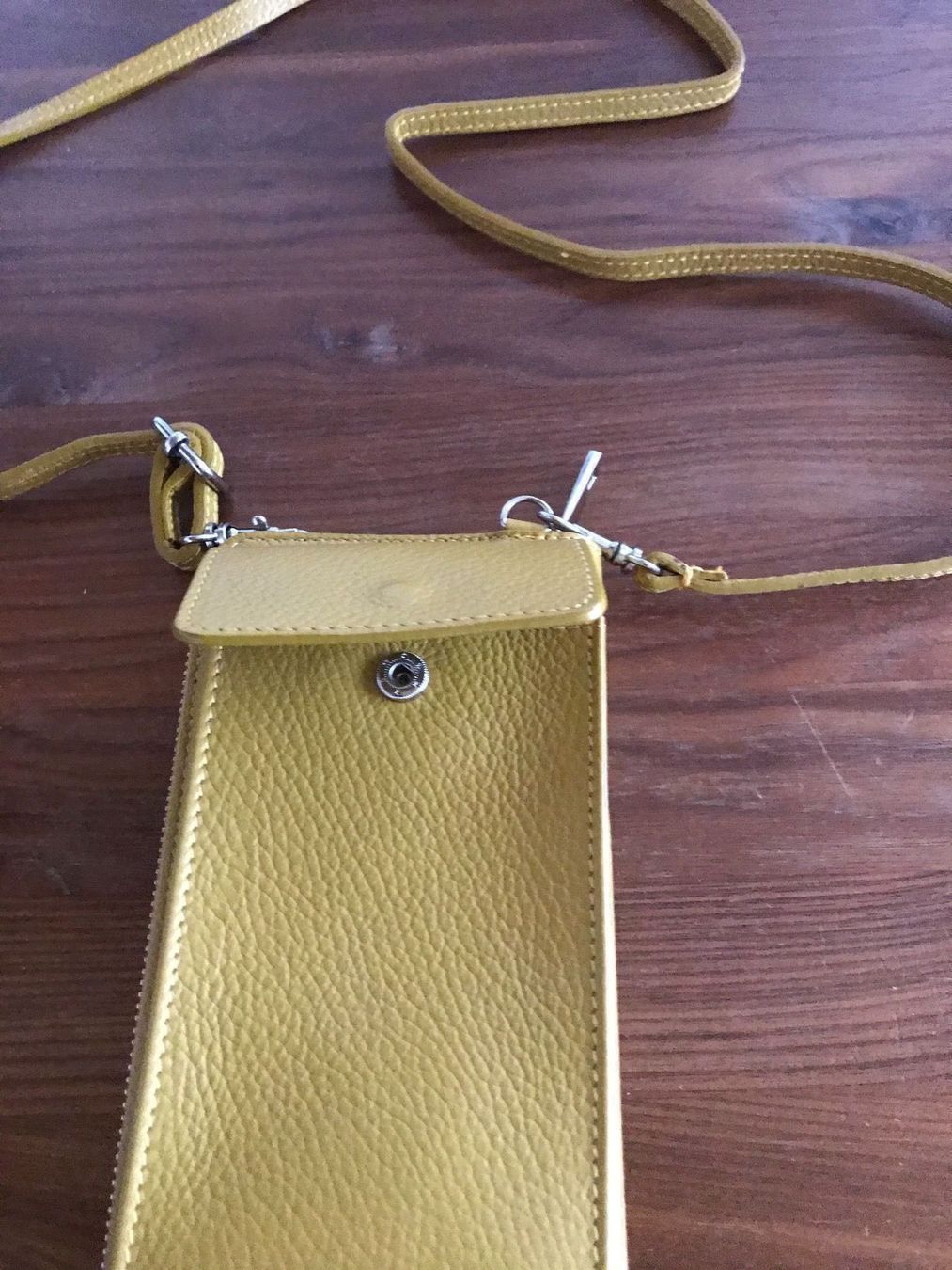 Telefoni cellulari / Smartphones: Damen Handytasche neu – Nuovo e nell'imballaggio originale da Appenzell venduto da Andrijana75 2