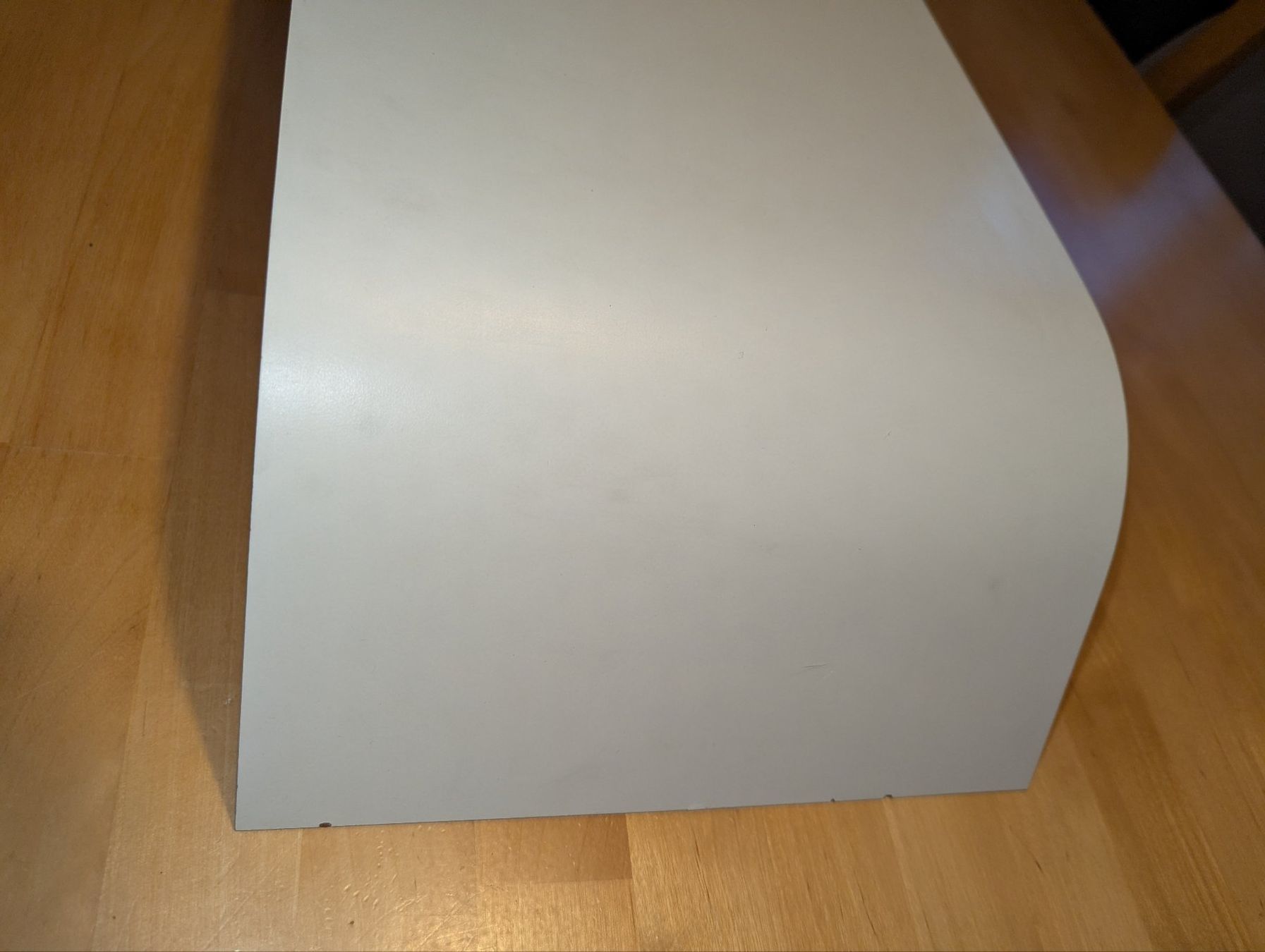 Staffa per monitor: Ikea Sigfinn Bildschirmerhöhung – Usato da Goldingen venduto da YouAreMySunshine 1