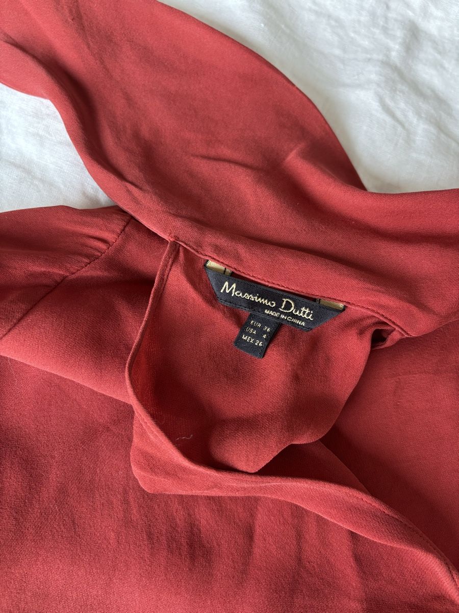 Massimo Dutti Camicette: red silk-blend blouse from Massimo Dutti S 36 – Usato da Zürich venduto da cha_jz8q 4