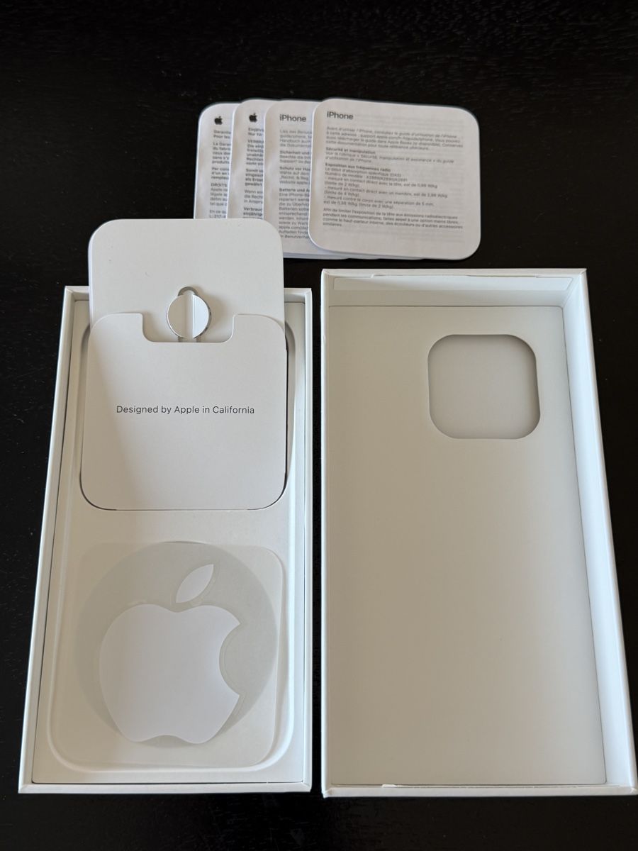 Apple Telefoni cellulari / Smartphones: iPhone 14 Pro 256GB Space Black – Usato da Zürich venduto da Intouchables 4