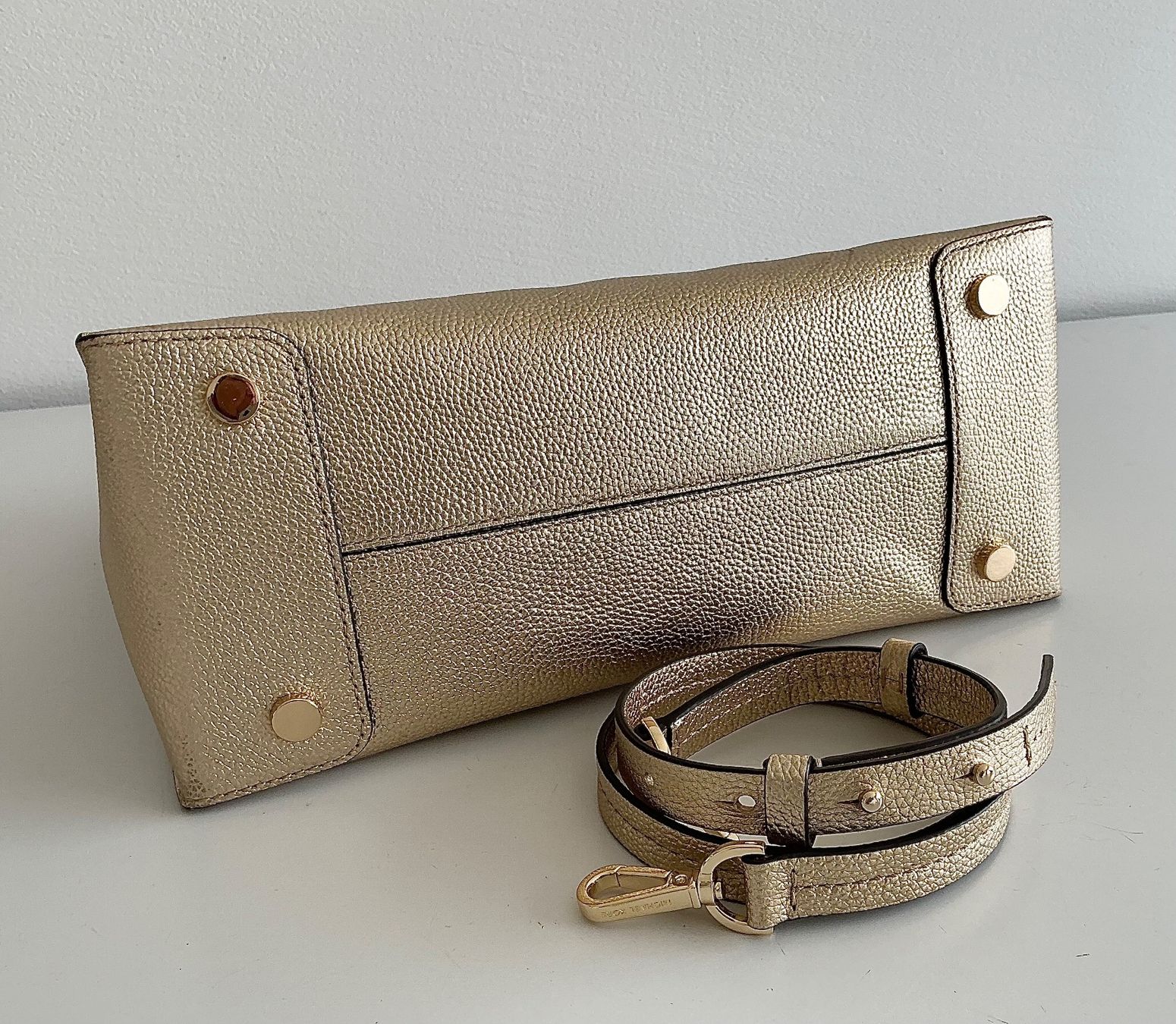 Michael Kors Borse da donna: Damenhandtasche "helles gold" von Michael Kors – Nuovo (secondo la descrizione) da Wil SG venduto da horizonte254 2