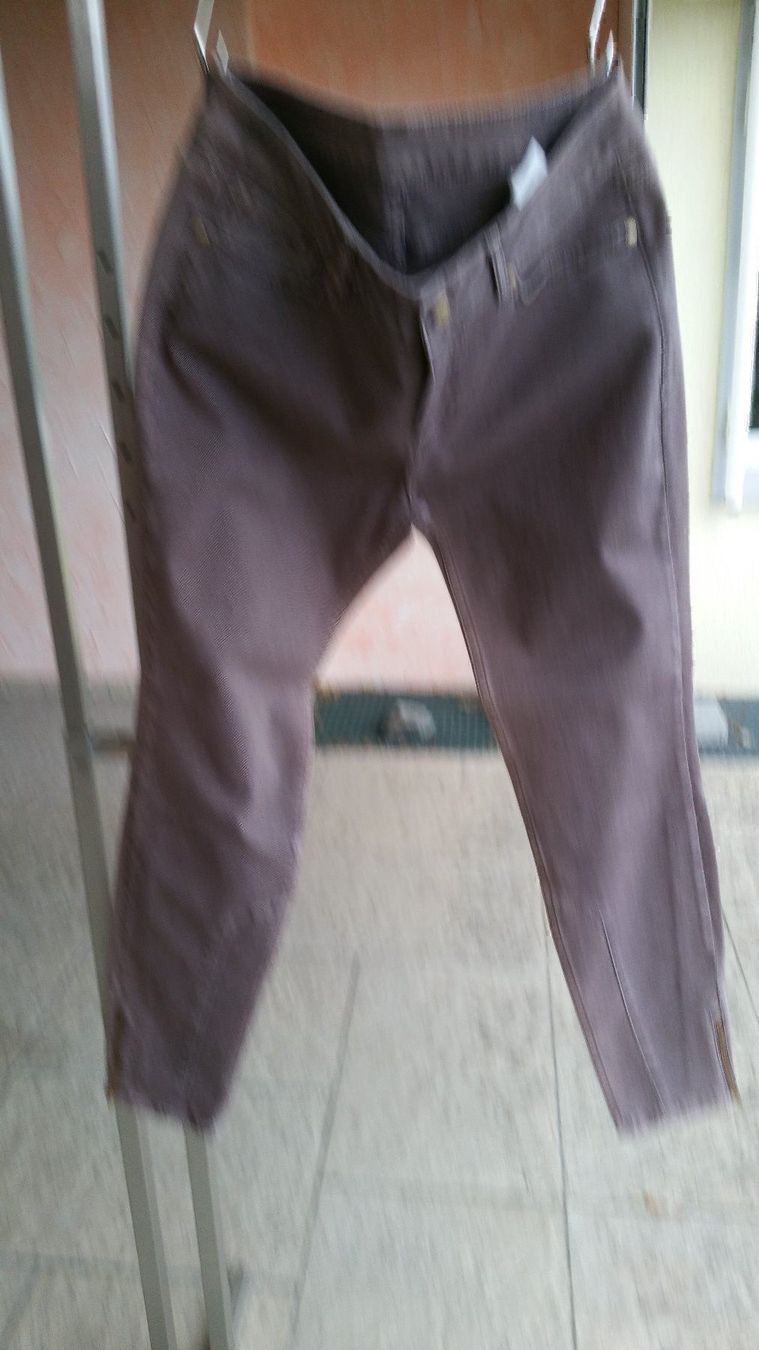 S.Oliver Jeans: Damenjeans S.Oliver hellbraun Grösse 46 – Nuovo e nell'imballaggio originale da Huttwil venduto da Lakeshore161