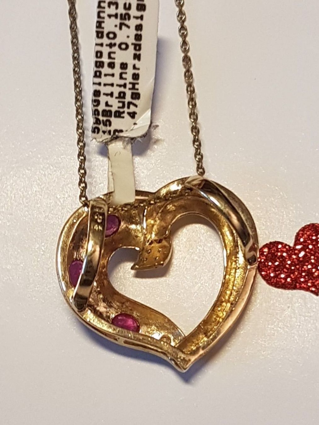 Pendentifs: Edles Designer Herz mit 3 Rubinen – Neuf (Voir description) à Unterägeri par Altgoldschmuck 7