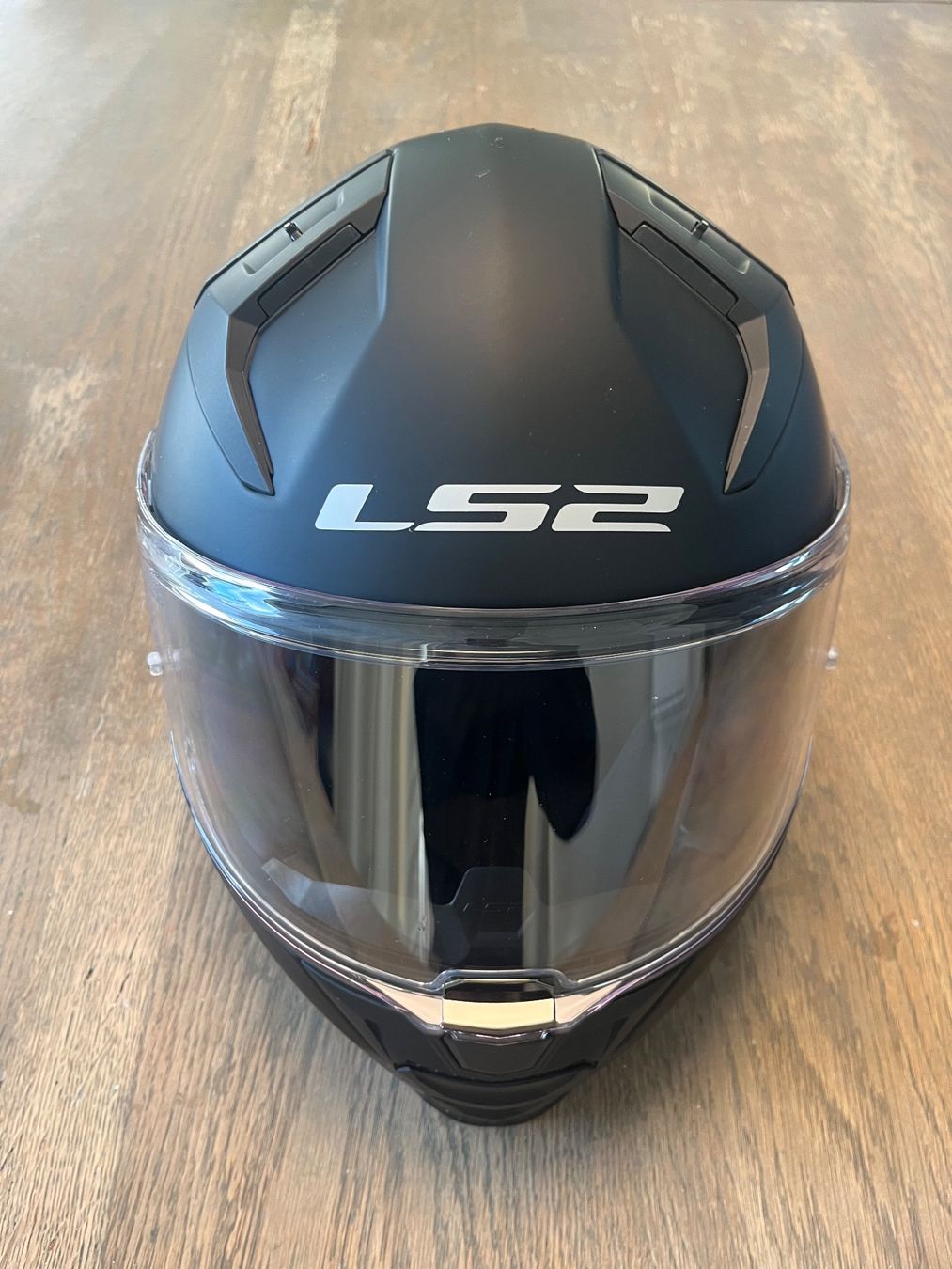 Caschi & visiere: CASQUE LS2 FF811 Vector II Solid – Usato da Corsier GE venduto da Alexandre.gllrd
