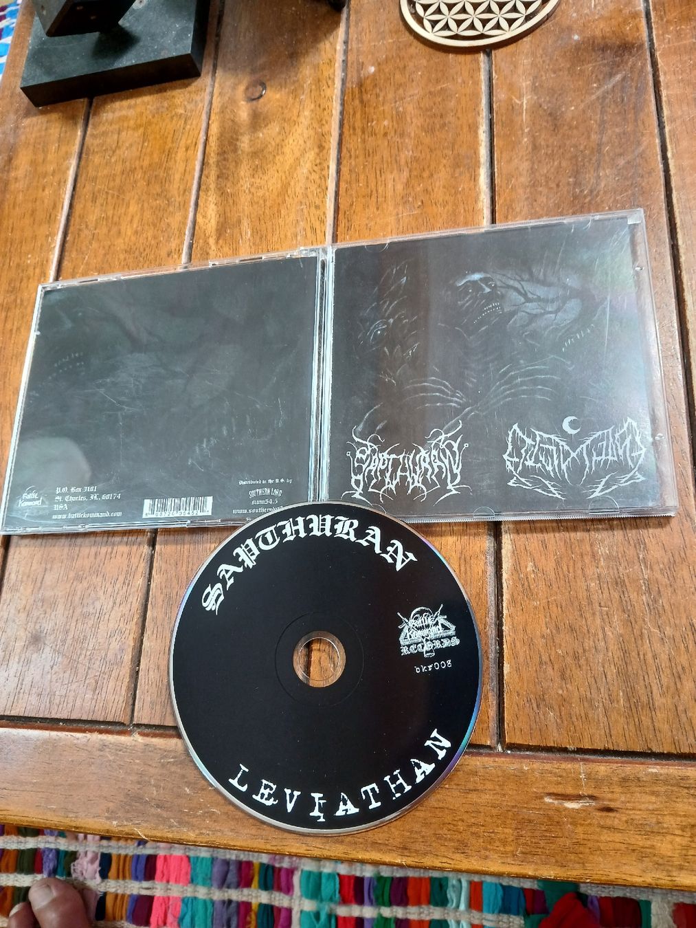 CD: sapthuran/leviathan (split) – Usato da St-Cergue venduto da VeganWarrior