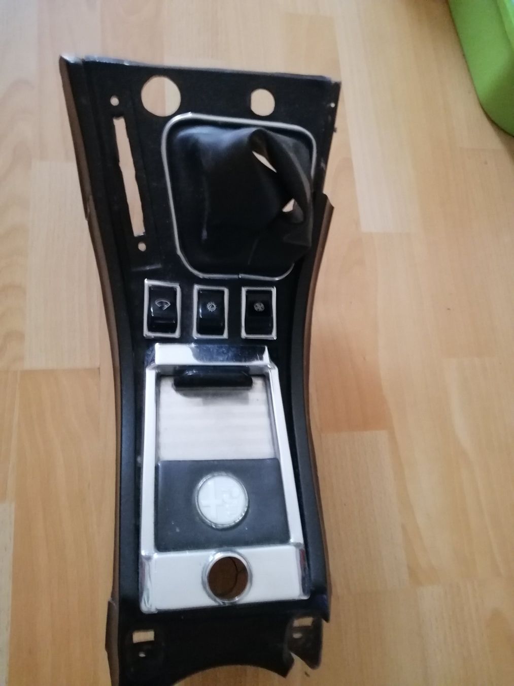 Tutti pezzi di ricambio auto: Alfa Romeo Spider jg Konsole – Usato da Basel venduto da scl63 2