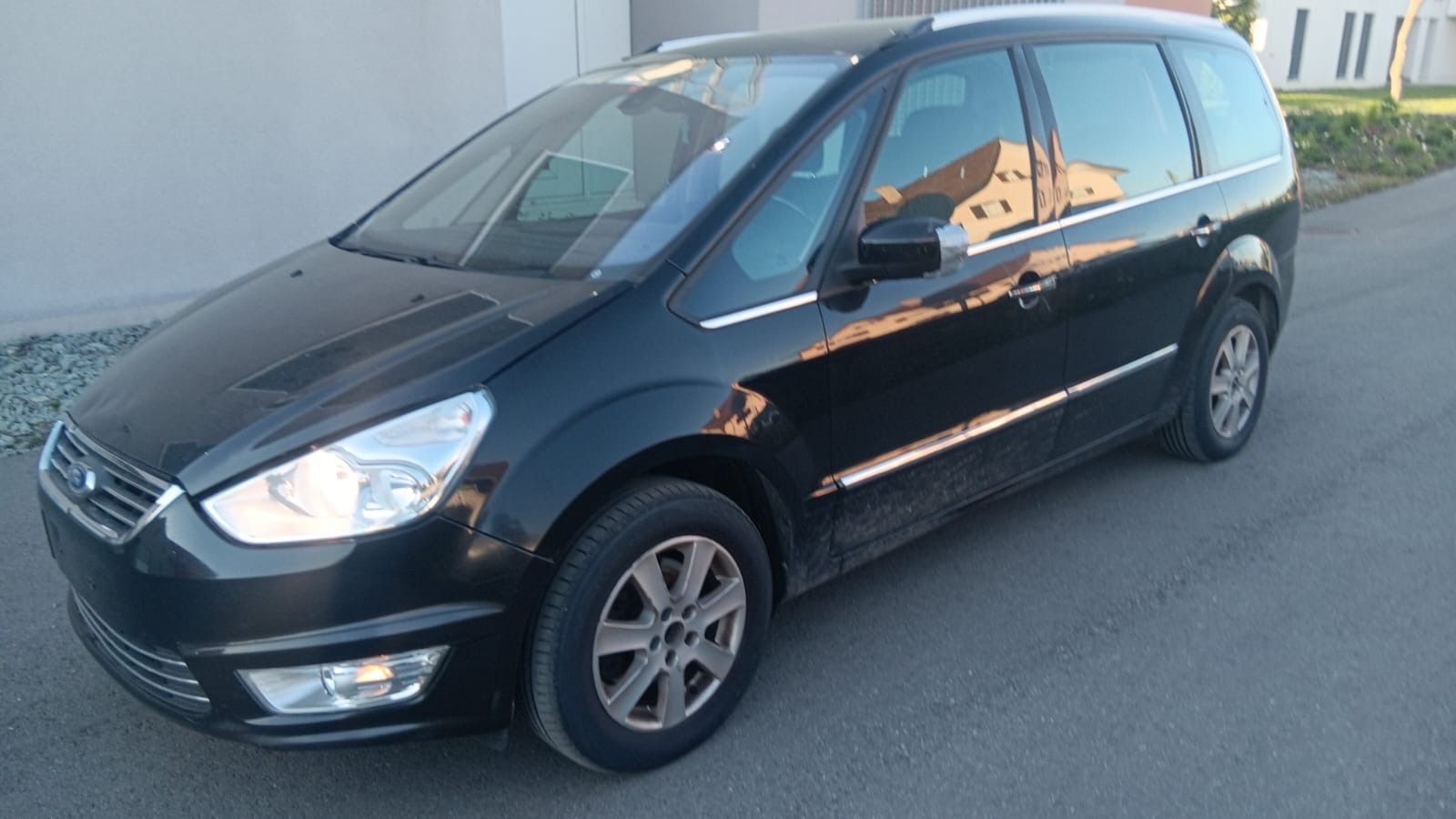 Ford Automobili: Ford Galaxy 2.2 TDCi – Usato da Rebstein venduto da TonyRasta-Autohandel 1