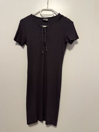 Kurzes Sommerkleid