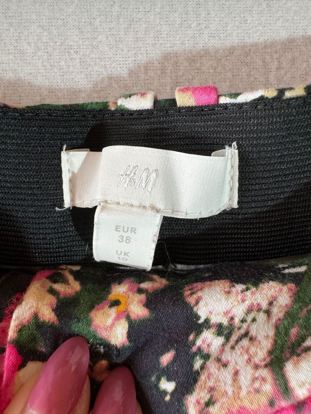 H&M Hosen: Farbenfrohe Hose von H&M Gr. 38 – Gebraucht aus Grosswangen von second_hand_dress 2