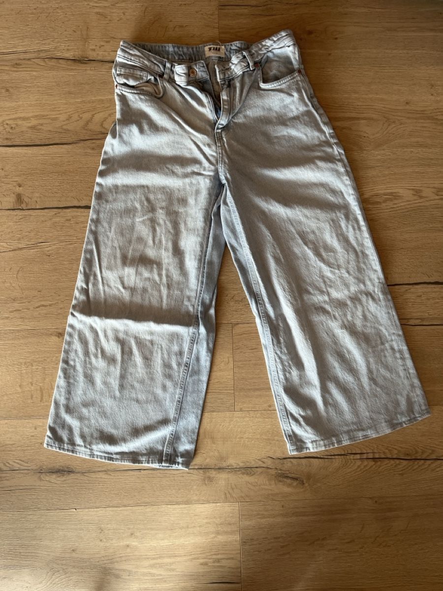 Tally Weijl Jeans: Hellblaue Jeans Hosen – Usato da Geuensee venduto da koc_gnz7