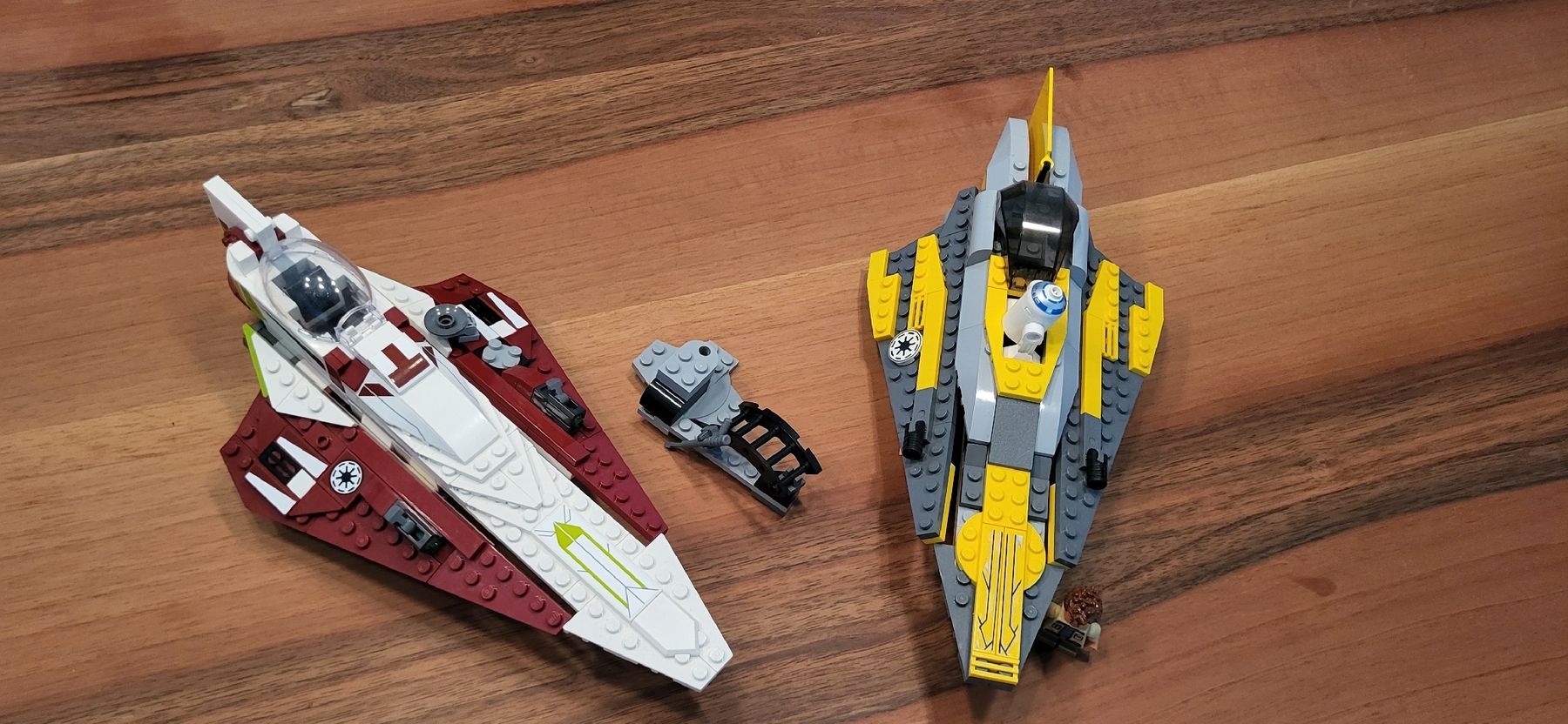 Lego Giocattoli: Lego Star Wars Jedi Fighter  – Usato da Zürich venduto da thefrxion 2