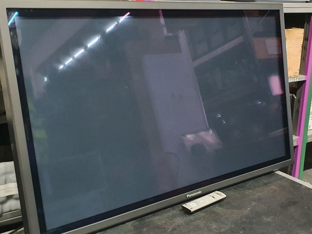 Ecrans: Panasonic TH-50PH10EK – D'occasion à Langenthal par Ursmuell