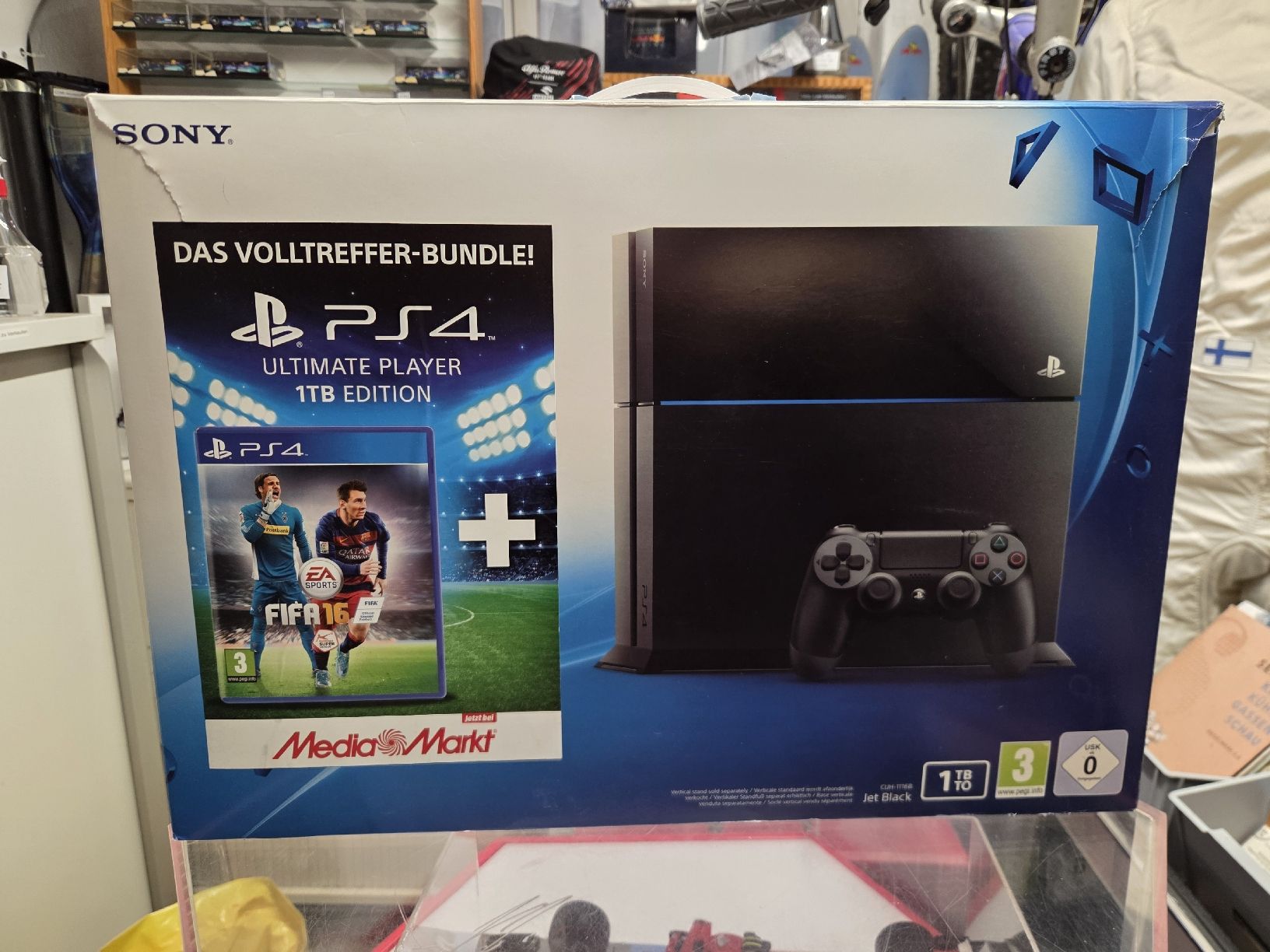 Sony Console: PS 4 Mit Spiel  – Usato da Wetzikon ZH venduto da AmacherM 3