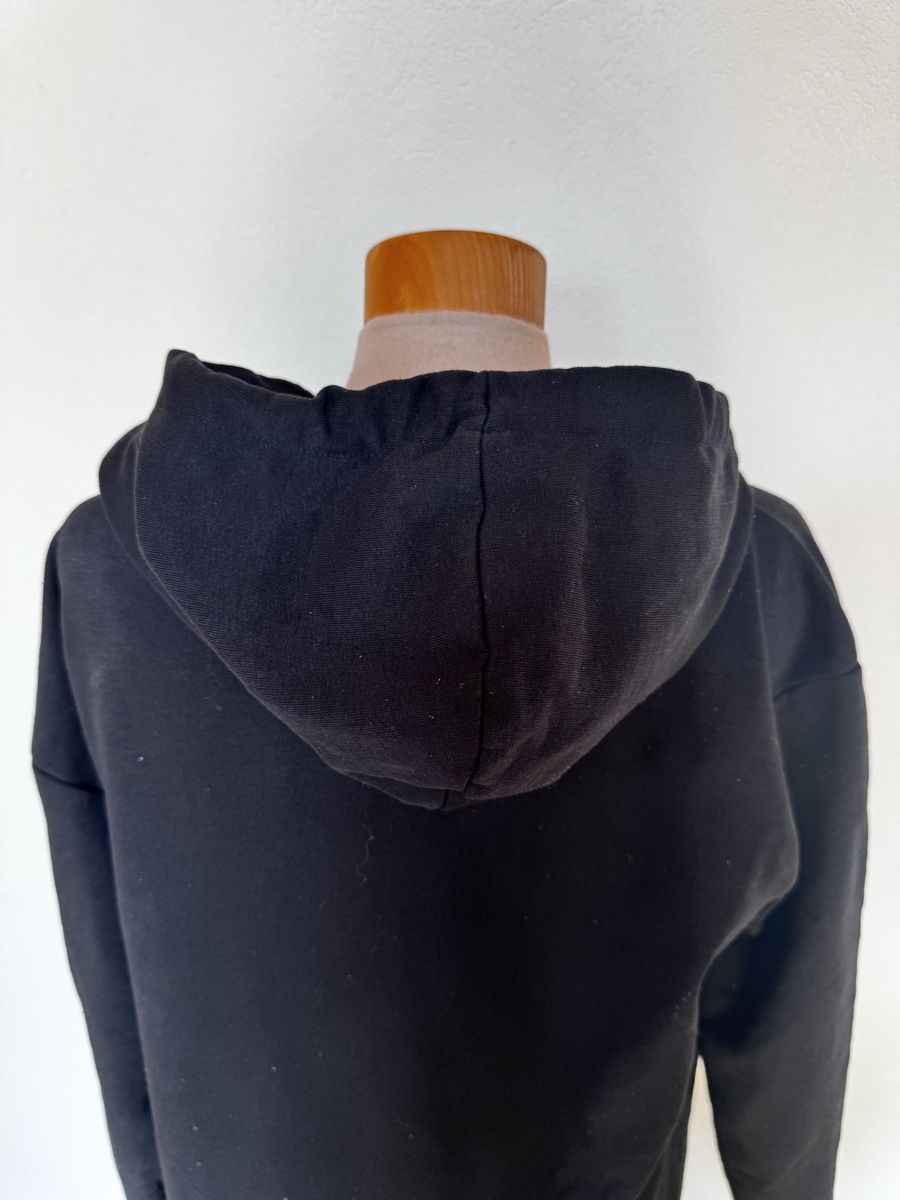 Maglioni & Felpe: Hoodie Oversized / Schwarz / Grösse S – Usato da Hünibach venduto da s.leptir 1
