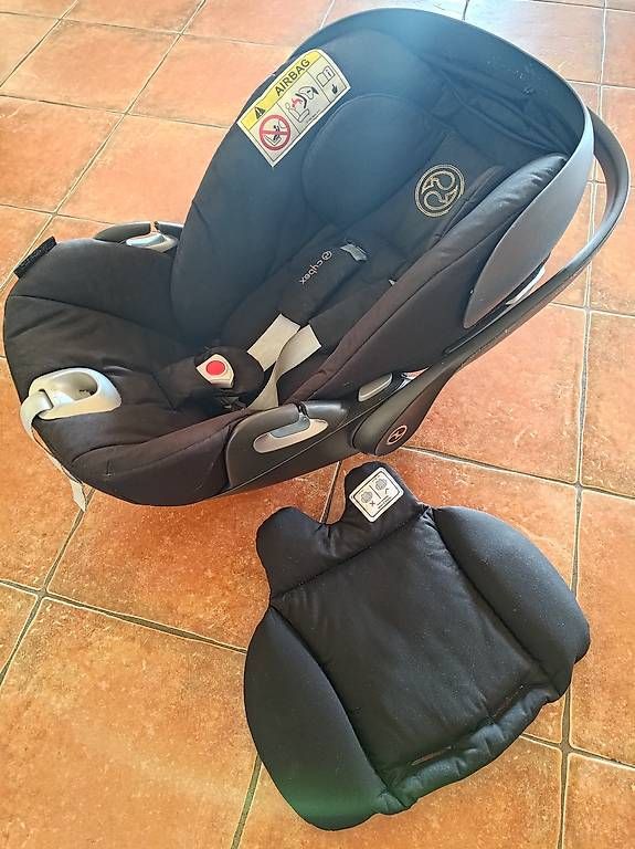 Seggiolini per auto: Cybex Cloud Z i-Size + base Isofix – Usato da Arconciel venduto da gab_cjb2 1