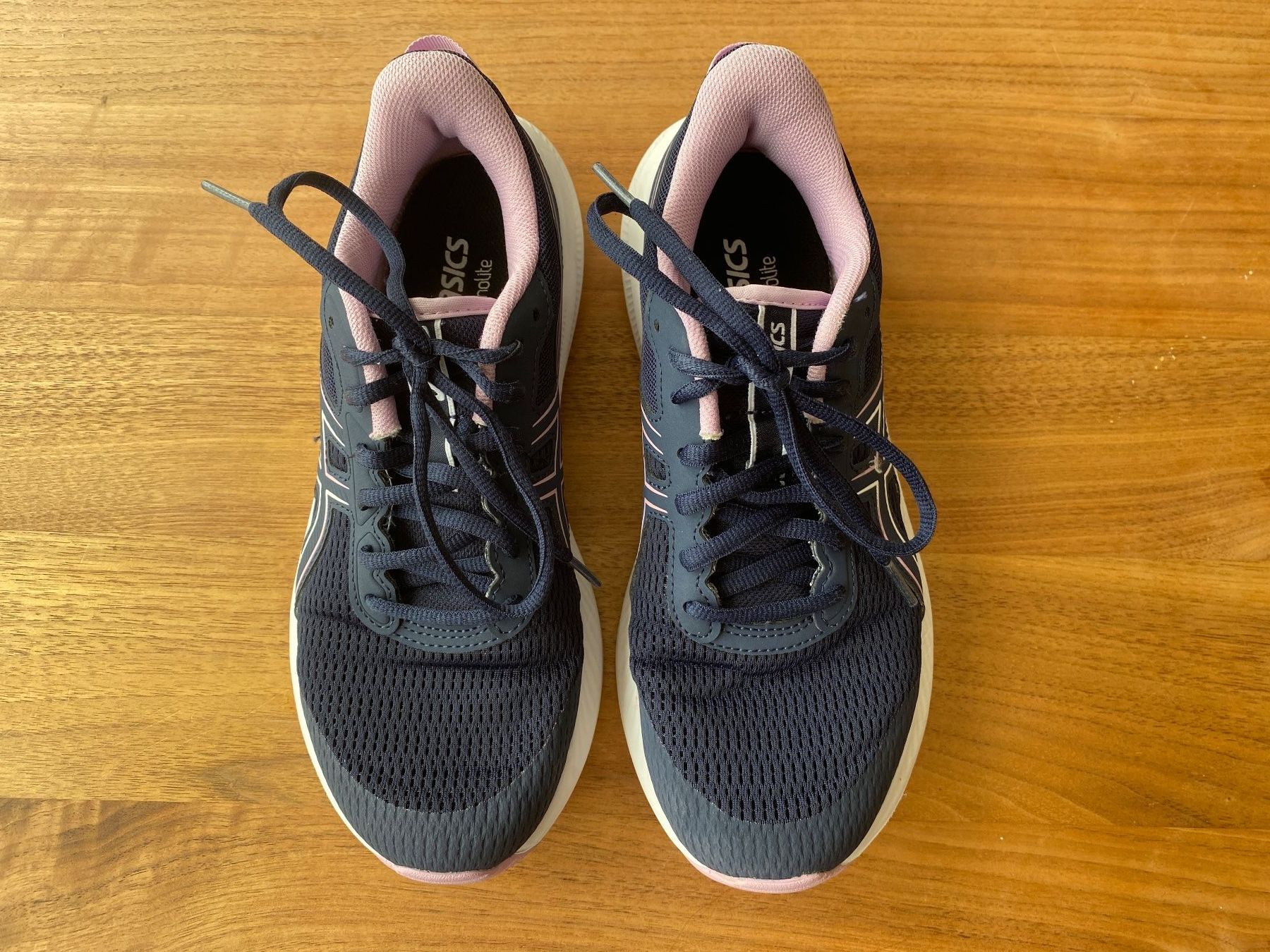 Asics Scarpe da donna: ASICS Laufschuh Gr. 38 – Usato da Binz venduto da chr_5ljt 1