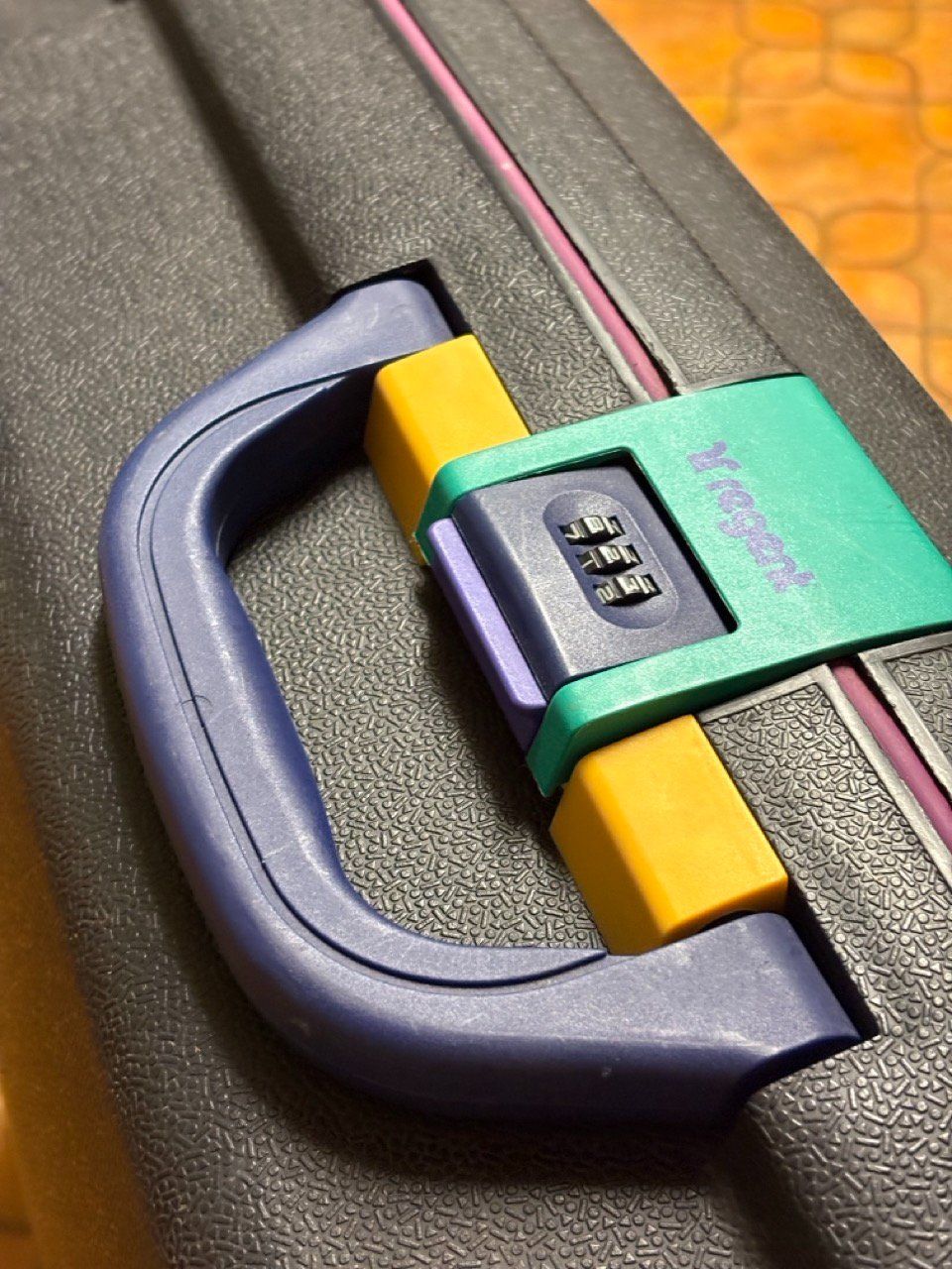 Samsonite Valises de voyage: Gratis Hartschallenkoffer Samsonite – D'occasion à Ins par ab_80 1